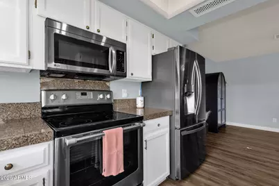 4721 W Sweetwater Avenue, Glendale, AZ 85304 - Photo 14