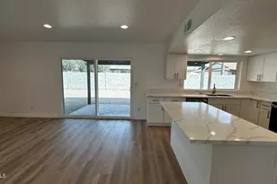 4140 W Orchid Ln, Phoenix, AZ 85051 - Photo 6