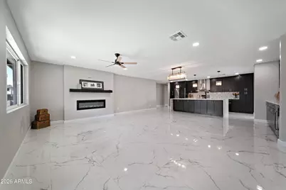 106 E El Camino Drive, Phoenix, AZ 85020 - Photo 16