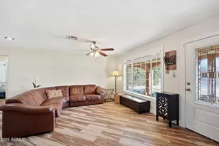 2422 N 37th St, Phoenix, AZ 85008 - Photo 22