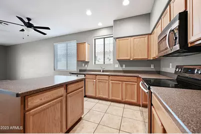 18165 W Canyon Lane, Goodyear, AZ 85338 - Photo 10