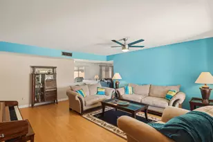 12218 N 46th Ln, Glendale, AZ 85304 - Photo 6