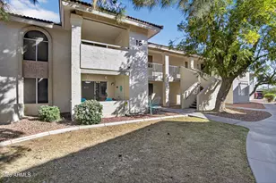 10610 S 48th St, Phoenix, AZ 85044 - Photo 2