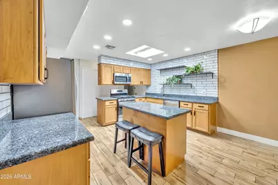 4007 W Solar Drive, Phoenix, AZ 85051 - Photo 6