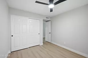 1455 E Brentrup Dr, Tempe, AZ 85283 - Photo 28