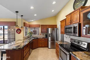 14211 W White Rock Dr, Sun City West, AZ 85375 - Photo 12