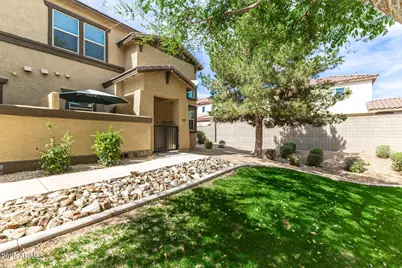 14870 W Encanto Boulevard #1059, Goodyear, AZ 85395 - Photo 2