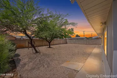 8201 W Earll Drive, Phoenix, AZ 85033 - Photo 38