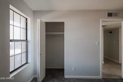 8201 W Earll Drive, Phoenix, AZ 85033 - Photo 28