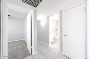 8201 W Earll Dr, Phoenix, AZ 85033 - Photo 26