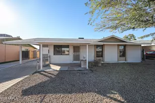 8201 W Earll Dr, Phoenix, AZ 85033 - Photo 1