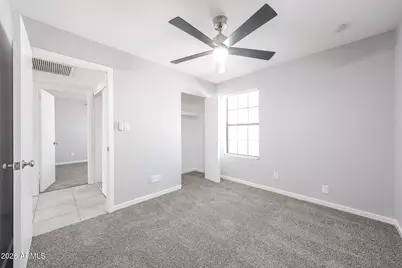 8201 W Earll Drive, Phoenix, AZ 85033 - Photo 30