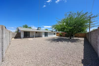 8201 W Earll Drive, Phoenix, AZ 85033 - Photo 42