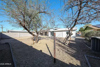8201 W Earll Drive, Phoenix, AZ 85033 - Photo 34