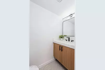 1940 E Orange Drive, Phoenix, AZ 85016 - Photo 18