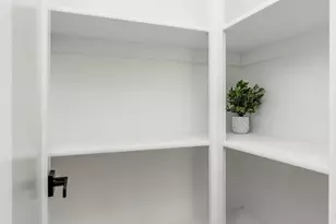 1940 E Orange Dr, Phoenix, AZ 85016 - Photo 16