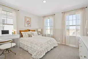 8024 W Harmont Dr, Peoria, AZ 85345 - Photo 18