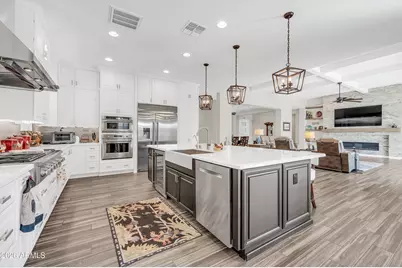 1867 E Gillcrest Road, Gilbert, AZ 85298 - Photo 10