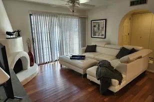 7557 N Dreamy Draw Dr, Phoenix, AZ 85020 - Photo 8