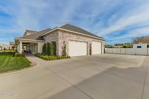 2035 E Haven Circle S, Gilbert, AZ 85298 - Photo 12