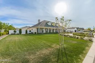 2035 E Haven Circle S, Gilbert, AZ 85298 - Photo 10