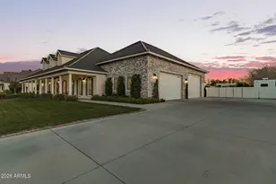 2035 E Haven Circle S, Gilbert, AZ 85298 - Photo 6