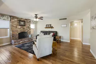 1922 E Myrna Ln, Tempe, AZ 85284 - Photo 12