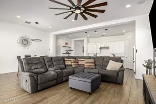 17276 W Aubrey Ln, Surprise, AZ 85387 - Photo 10