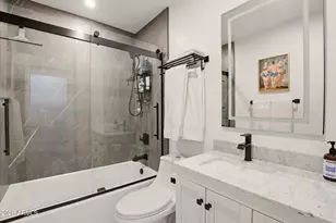 3702 E Monterosa St, Phoenix, AZ 85018 - Photo 12