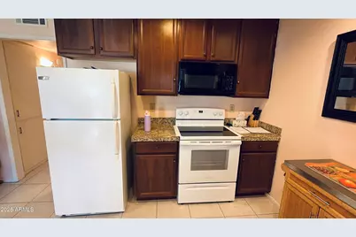 10619 W Coggins Drive, Sun City, AZ 85351 - Photo 12