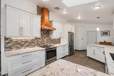 1731 E Waltann Lane, Phoenix, AZ 85022 - Photo 8