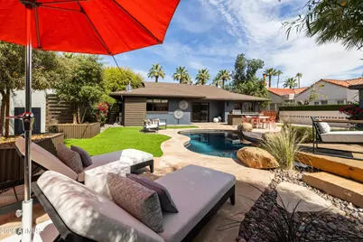 517 W Holly Street, Phoenix, AZ 85003 - Photo 1