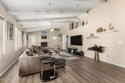 18625 N 15th Place, Phoenix, AZ 85024 - Photo 8