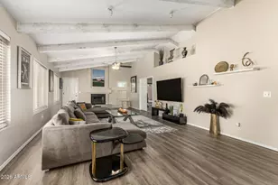 18625 N 15th Pl, Phoenix, AZ 85024 - Photo 8