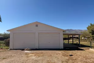 33400 S Melanie Ln, Black Canyon City, AZ 85324 - Photo 4