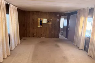 33400 S Melanie Ln, Black Canyon City, AZ 85324 - Photo 16