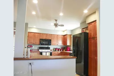 7348 N Via Camello Del Norte -- #223, Scottsdale, AZ 85258 - Photo 8