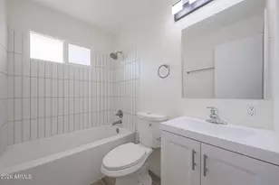 3025 N 37th Dr, Phoenix, AZ 85019 - Photo 8