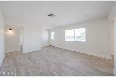 3025 N 37th Drive, Phoenix, AZ 85019 - Photo 20