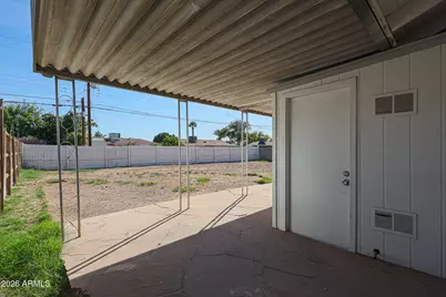 3025 N 37th Drive, Phoenix, AZ 85019 - Photo 22