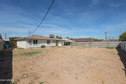 3025 N 37th Drive, Phoenix, AZ 85019 - Photo 24
