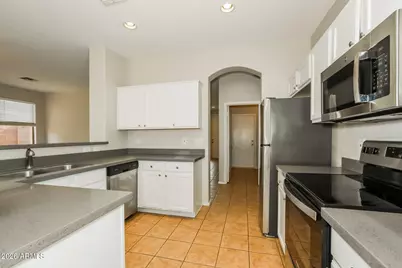 10 E Mill Reef Drive, San Tan Valley, AZ 85143 - Photo 8