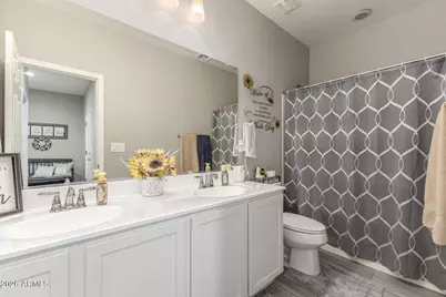 10043 W Robin Lane, Peoria, AZ 85383 - Photo 22