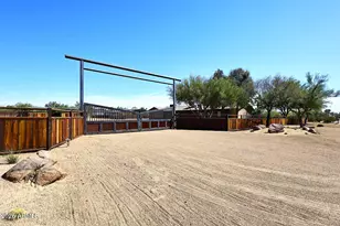 27435 N 42nd St, Cave Creek, AZ 85331 - Photo 2
