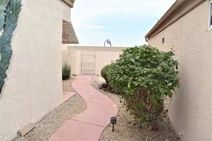 21724 N Verde Ridge Dr, Sun City West, AZ 85375 - Photo 26