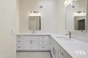 8832 E Sunnyside Dr, Scottsdale, AZ 85260 - Photo 30