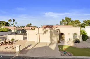 26020 S Flame Tree Dr, Sun Lakes, AZ 85248 - Photo 1