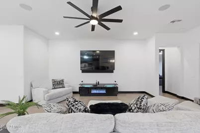 21589 W Pierson Street, Buckeye, AZ 85396 - Photo 26