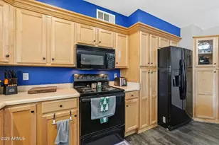 2421 E Hilton Ave, Mesa, AZ 85204 - Photo 18