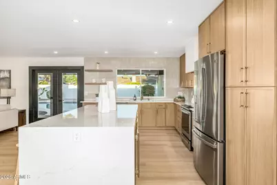 15427 N 2nd Avenue, Phoenix, AZ 85023 - Photo 10